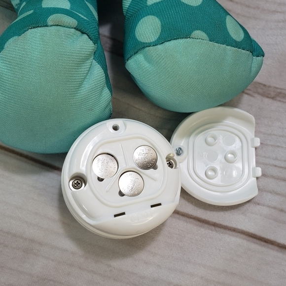 Hasbro Sesame Street Elmo Learn To Brush Your Teeth Interactive Plush Doll 12" - Picture 11 of 12